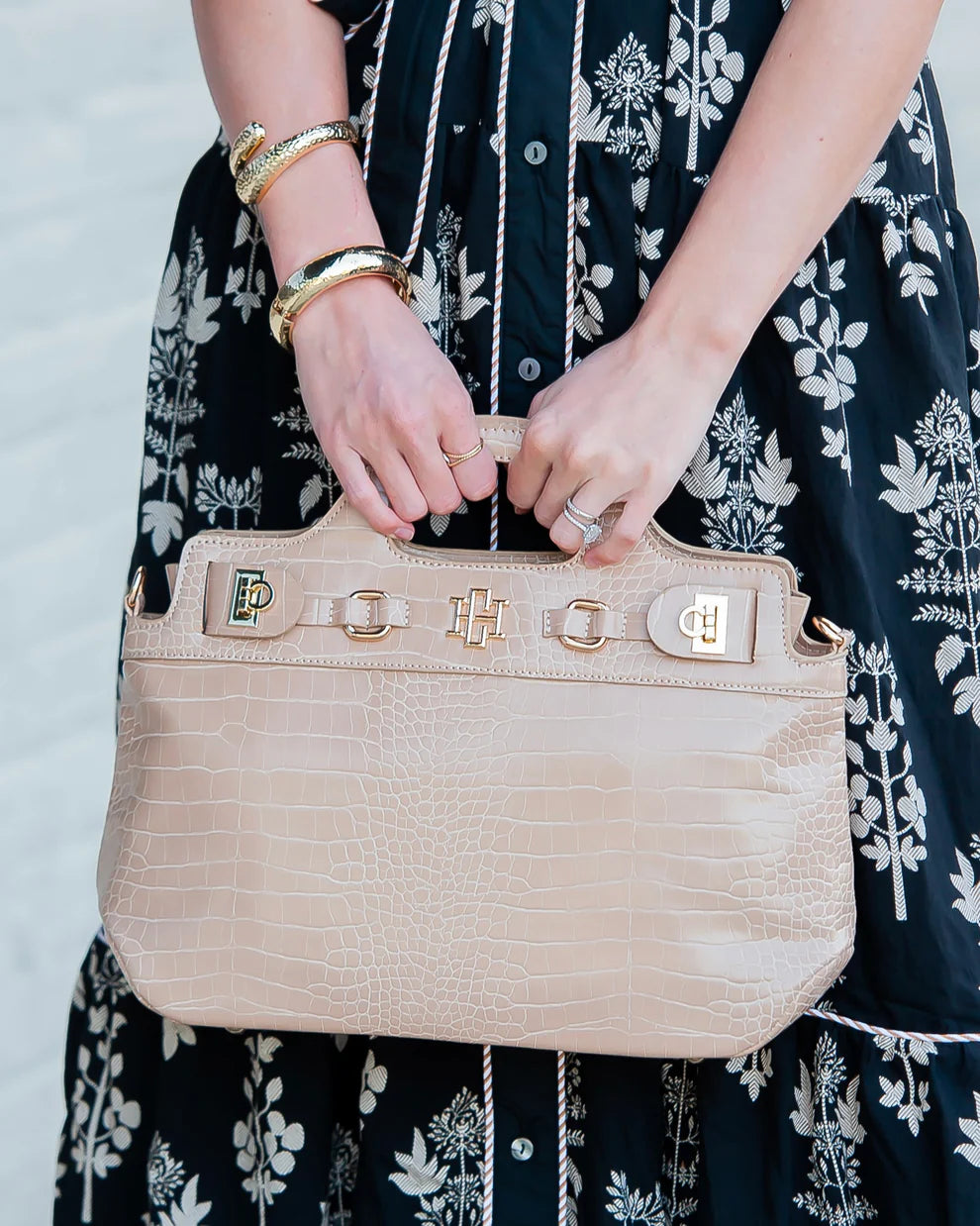 Savannah Handbag- Latte EC