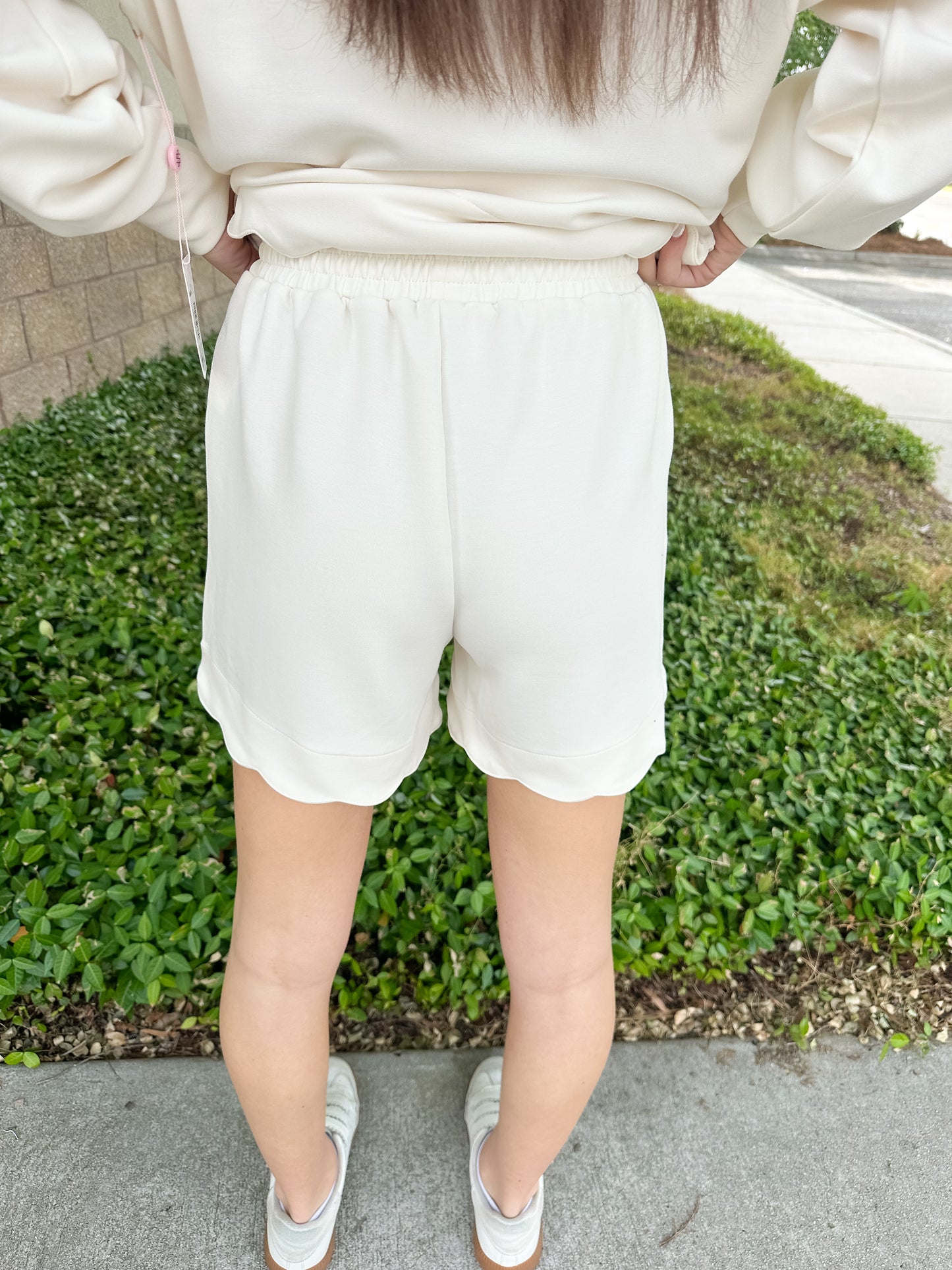 Rae Scalloped Short - Pearl