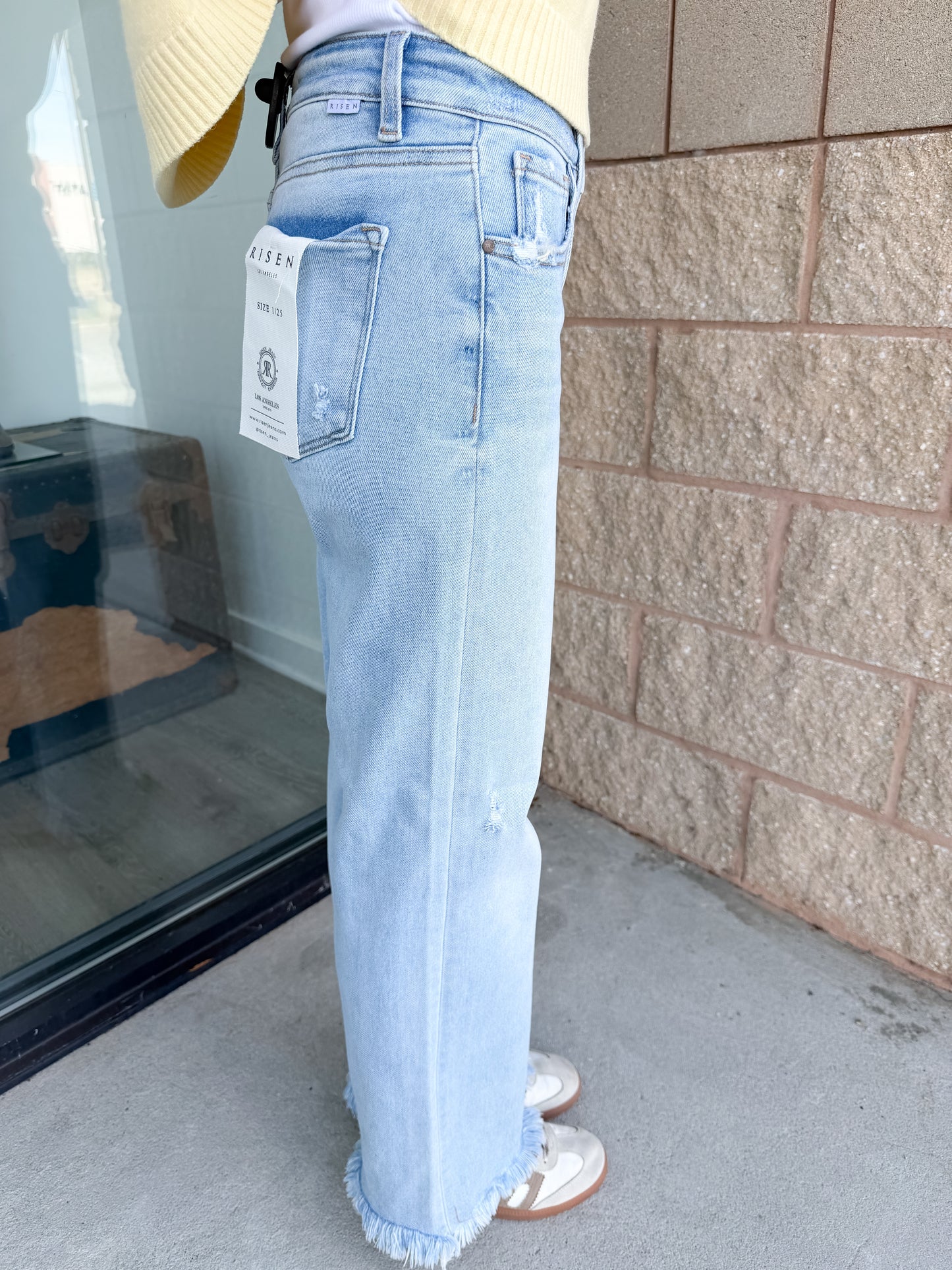 Risen Beth - Mid Rise Ankle Straight Fray Jeans - Light