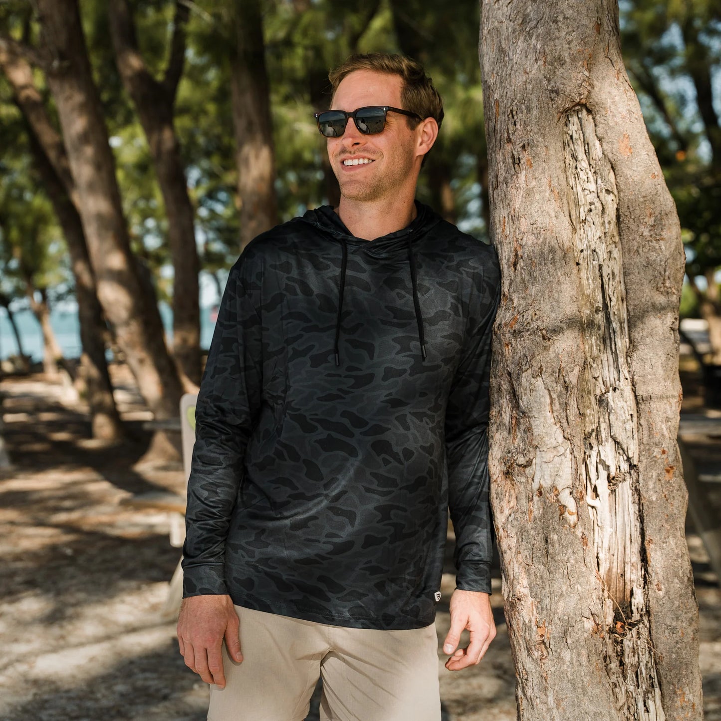 Burlebo Men’s Performance Hoodie - Black Camo
