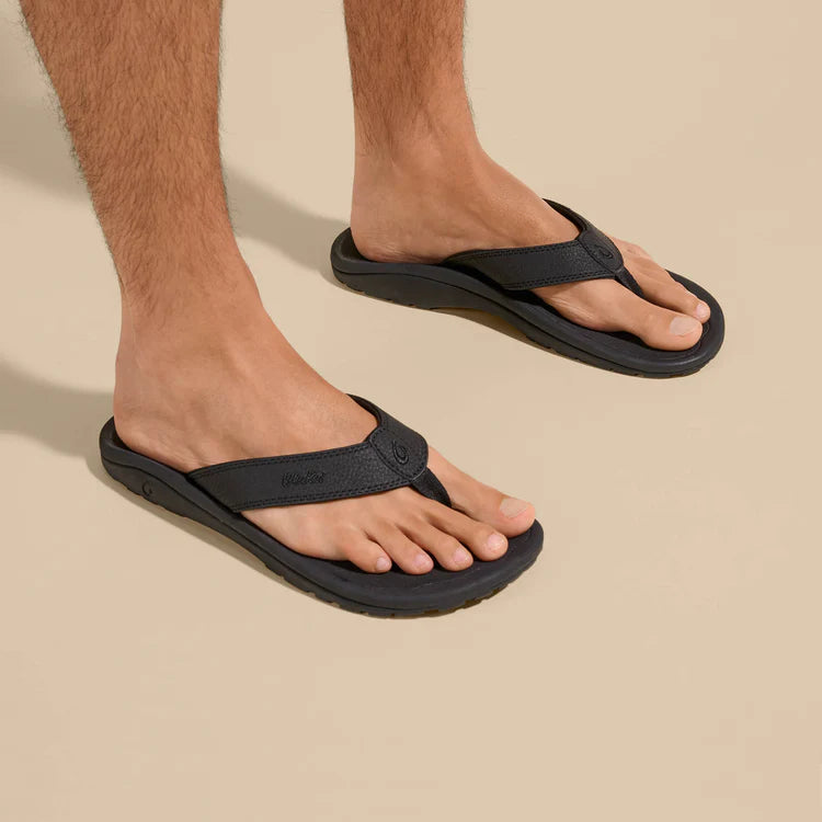 OluKai Men’s ‘Ohana Water-Friendly Beach Sandal - Black|Black