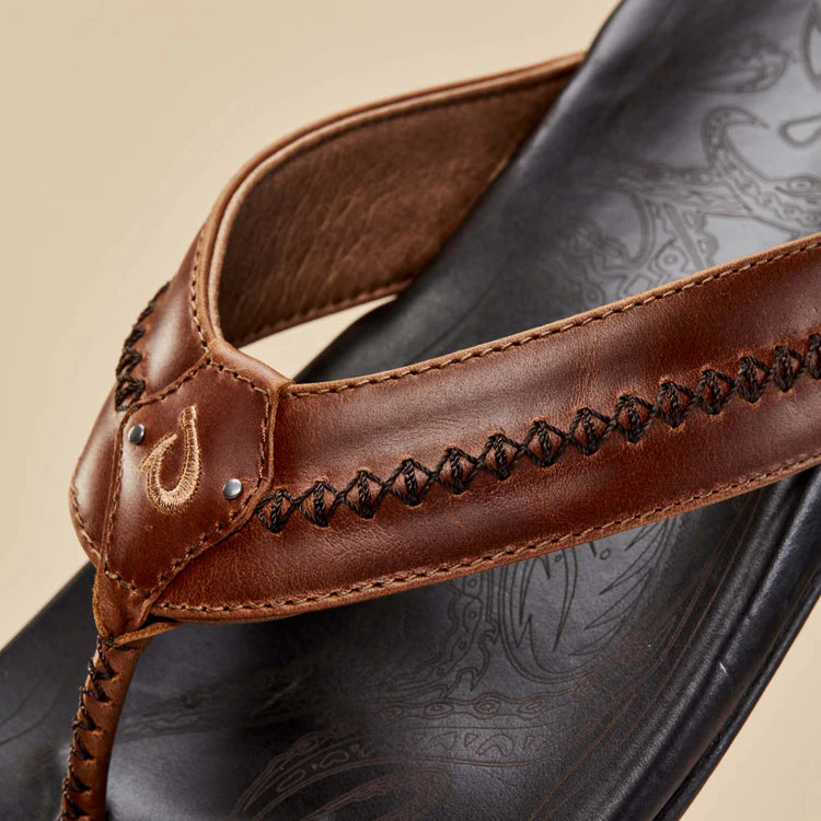 OluKai Mens Mea Ola Leather Beach Sandal - Tan|Dark Java