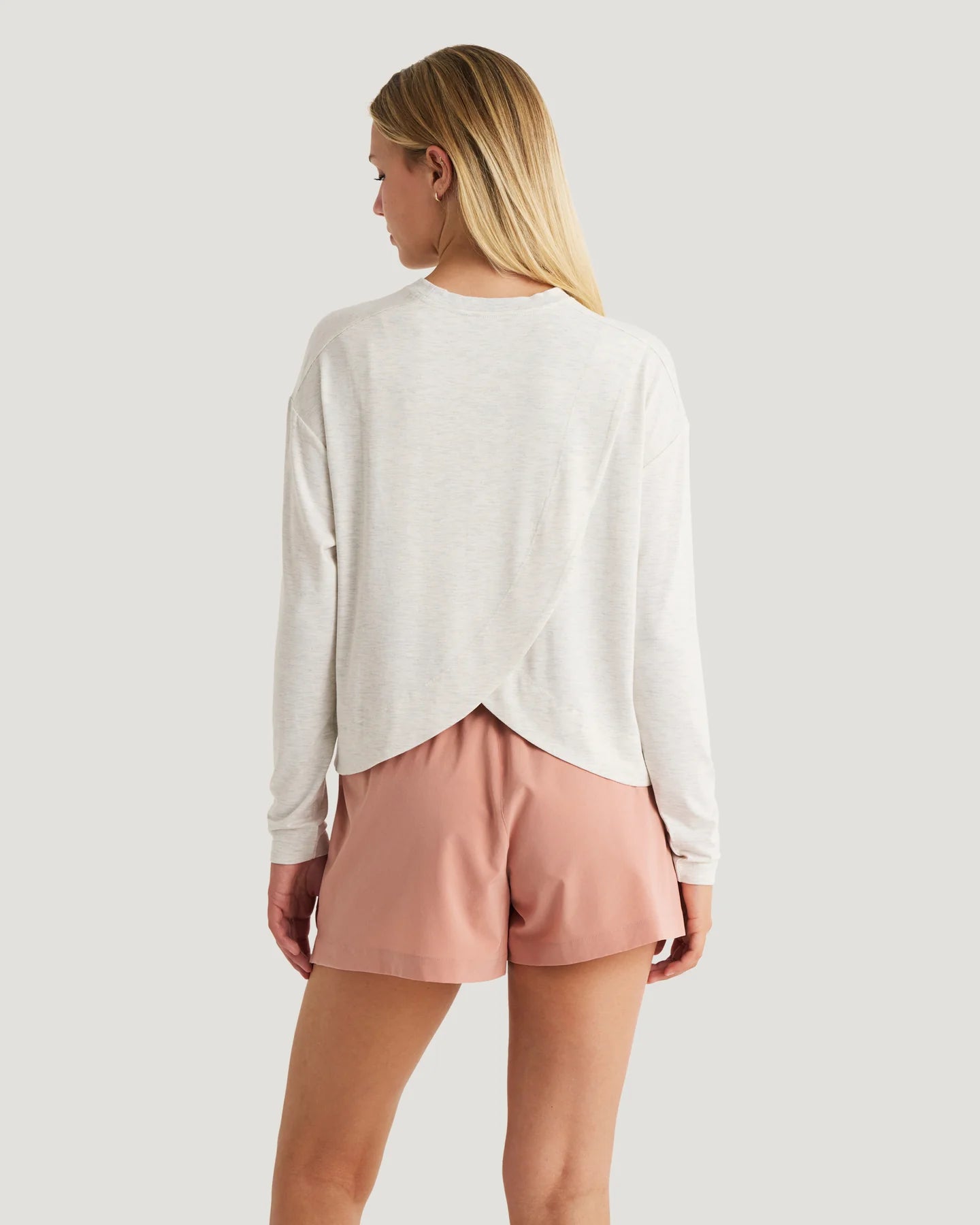 Free Fly Women’s Bamboo Shade Crossbody Long Sleeve - Off White Heather