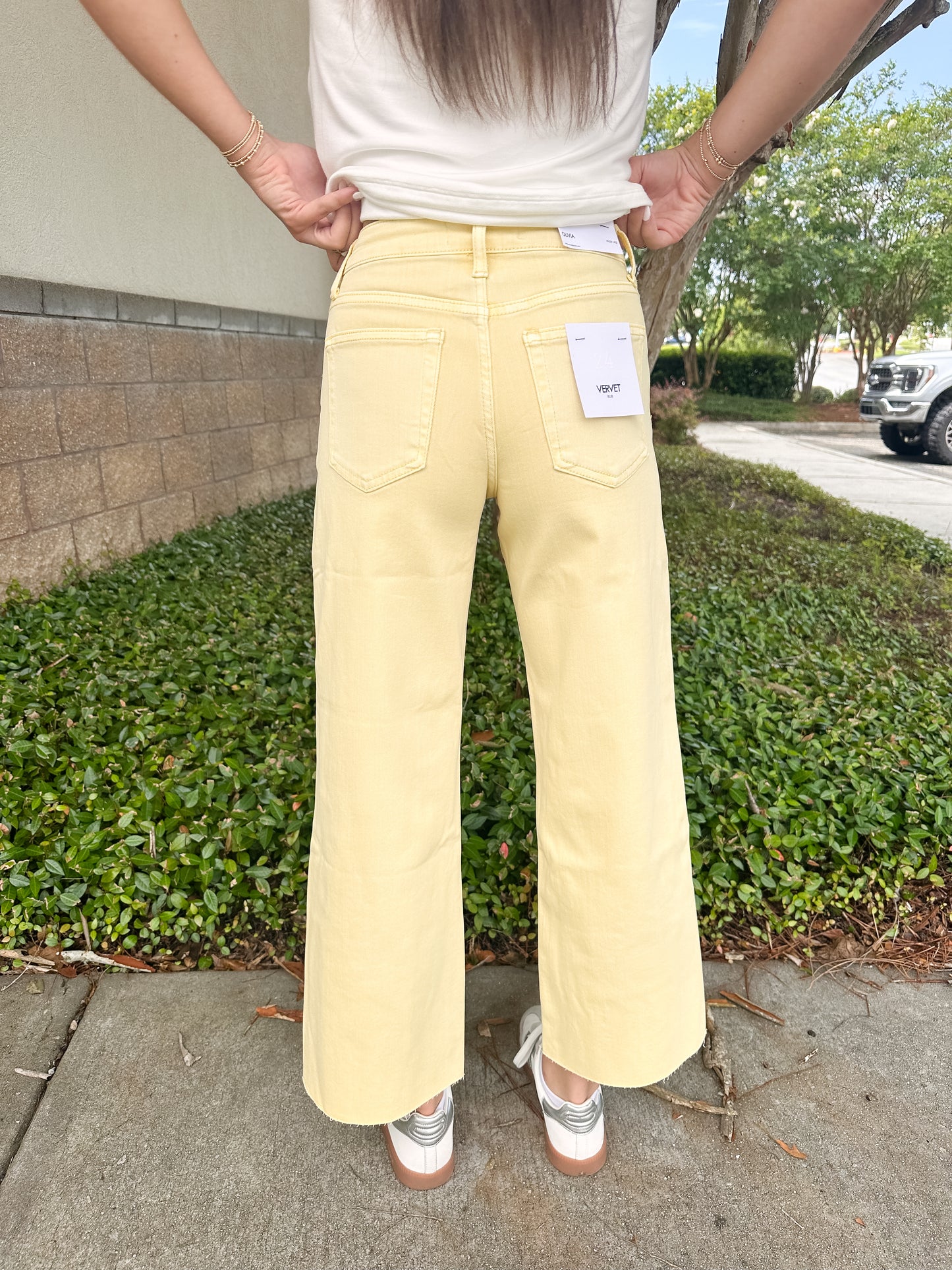 Vervet Olivia Jeans - Baby Yellow