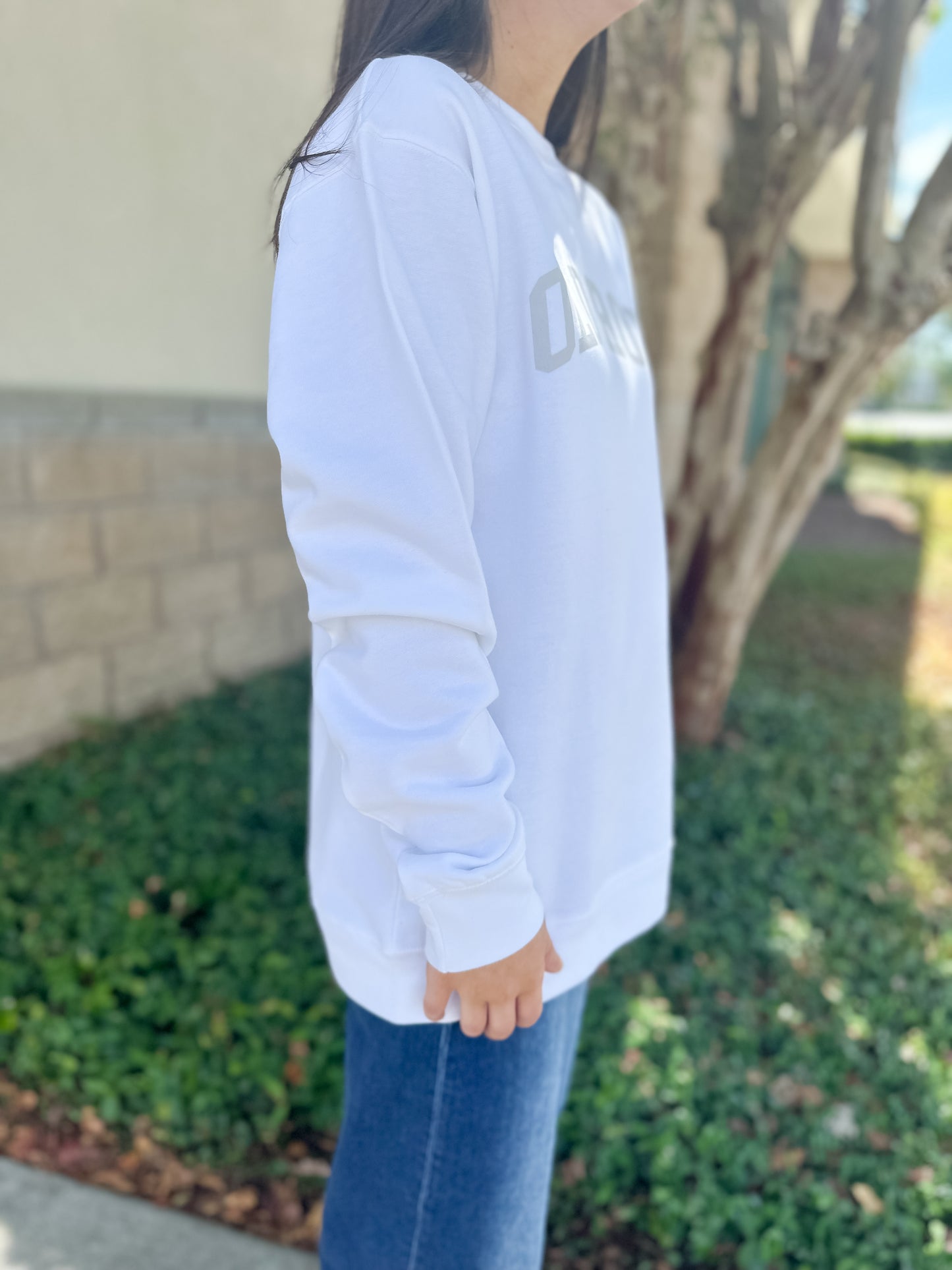 Old Row Logo Sweatshirt - White/Lavender