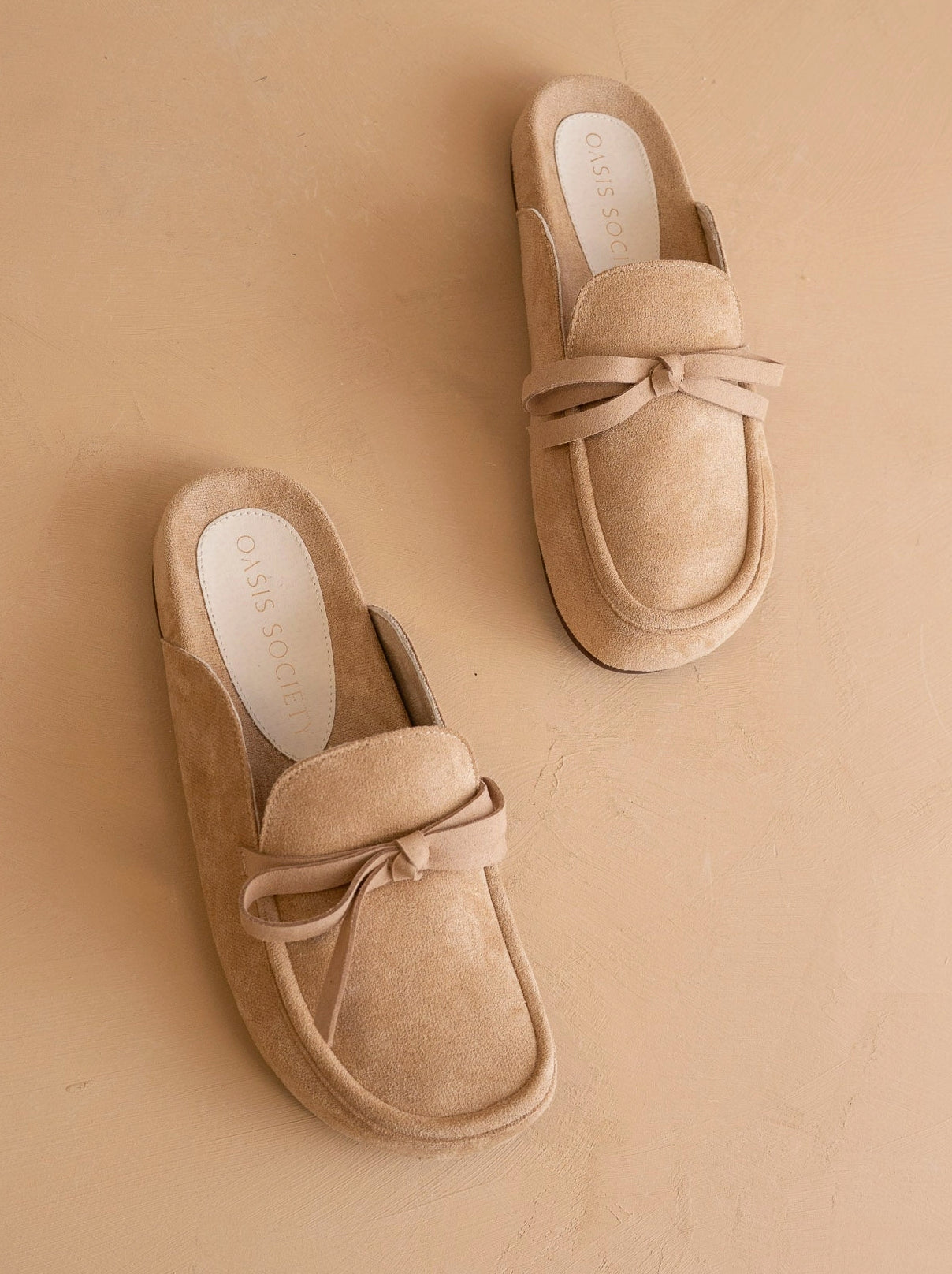 Stevie Almond Mule