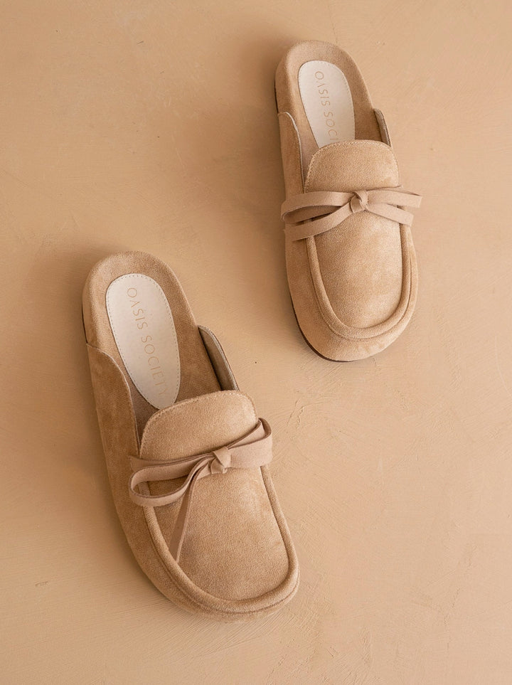 Stevie Almond Mule