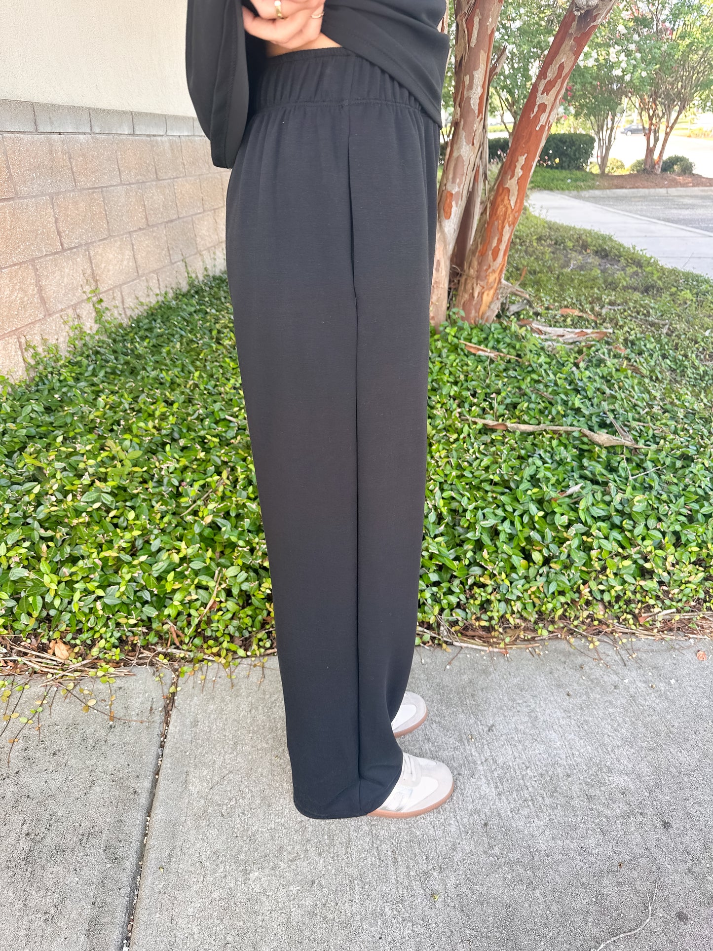Out & About Set - Black