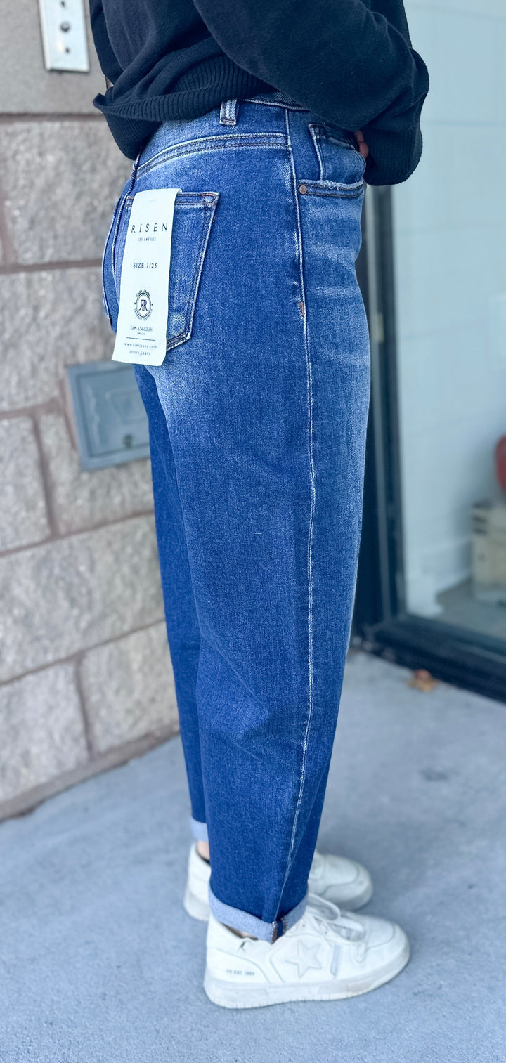 Risen High Rise-Crop Mild Barrel Jeans Dark Wash