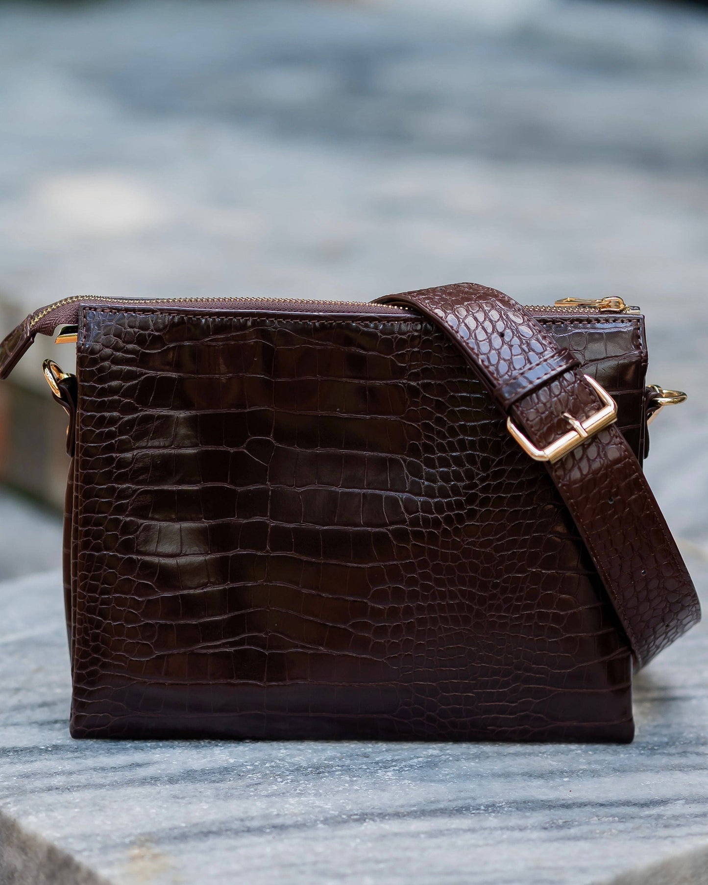 CH Ariana Crossbody Chocolate EC