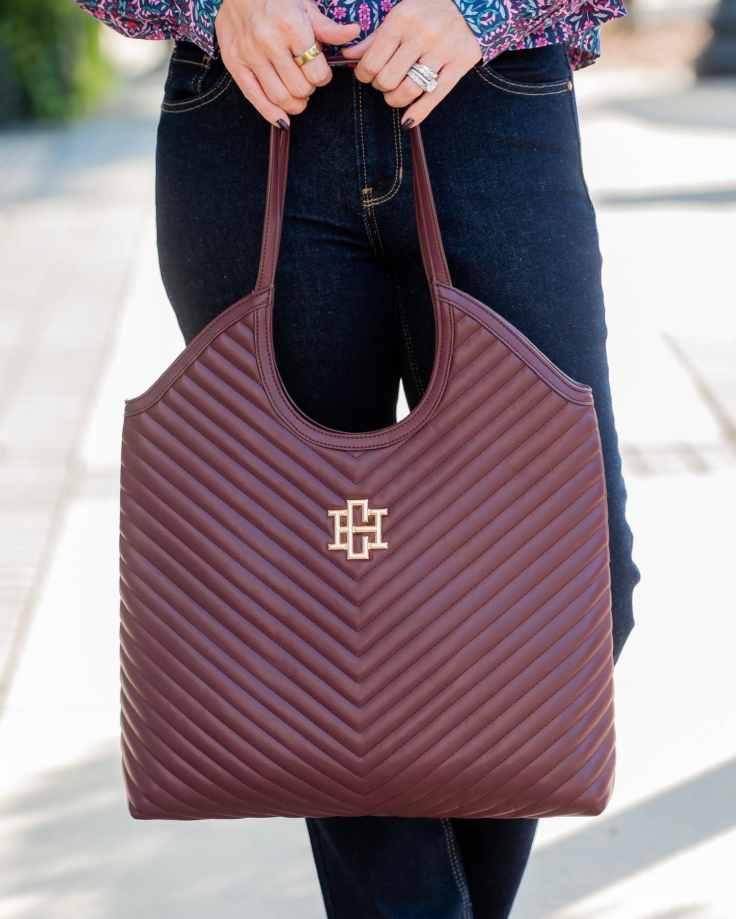 CH Greyson Tote Burgundy VQ