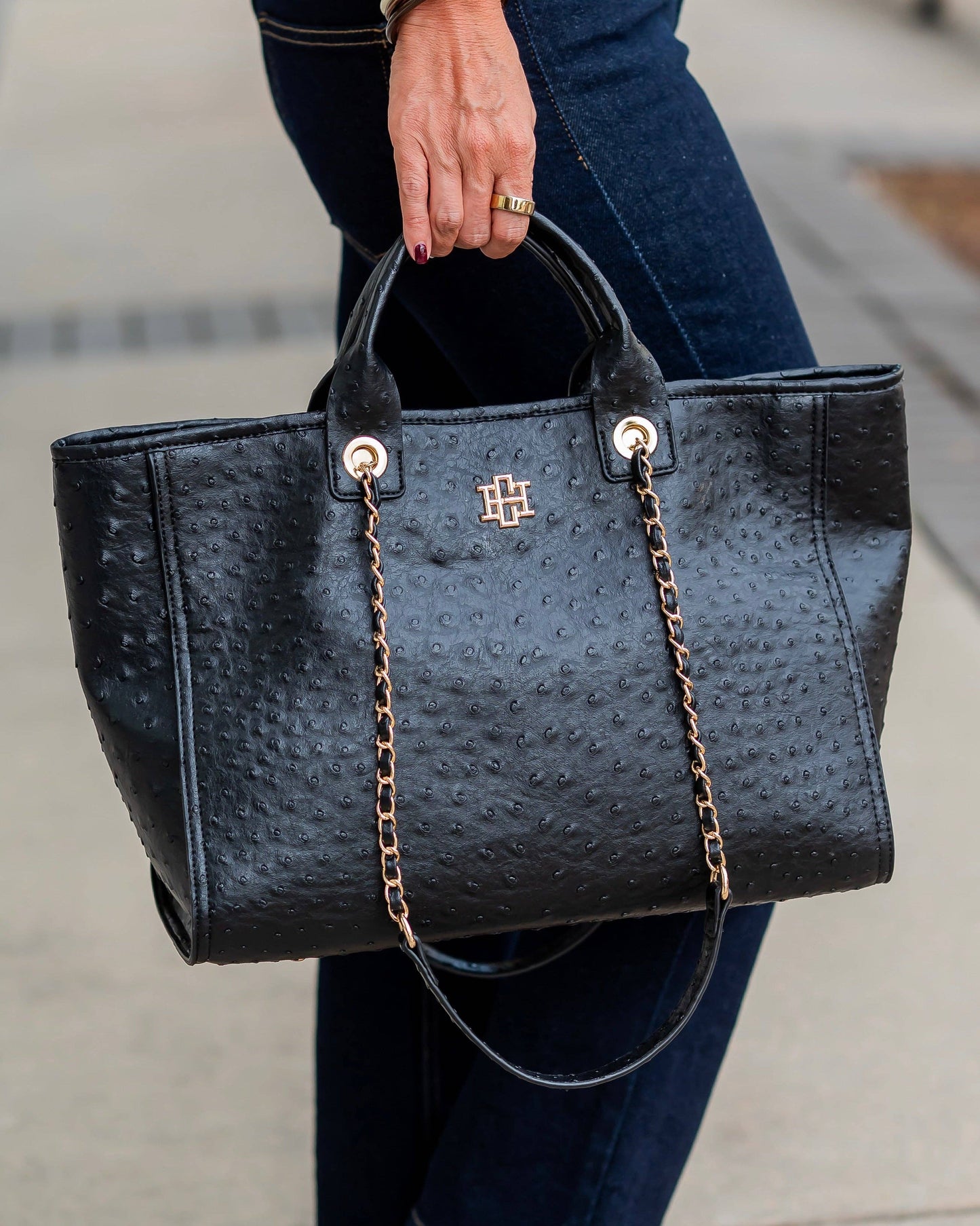 CH Missy Tote Black EO