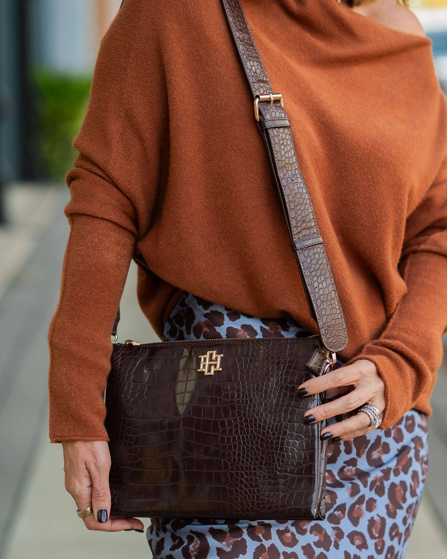 CH Ariana Crossbody Chocolate EC
